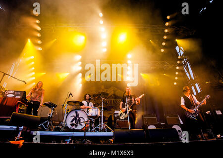 Die amerikanische Rockband The Dandy Warhols führt ein Live Konzert in der norwegischen Musik Festival Bygdalarm 2012. Norwegen, 07.07.2012. Stockfoto