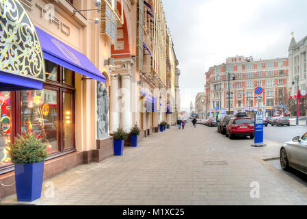 Moskau, Russland - Januar 13.2018: Petrovka Street im historischen Zentrum der Stadt Stockfoto