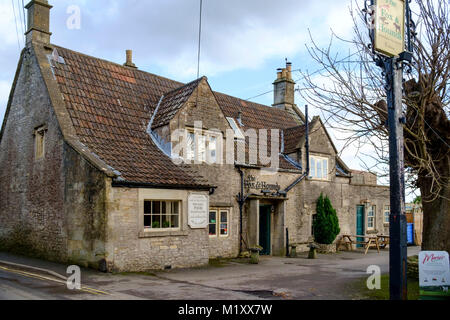 Colerne ist ein kleines Dorf in wiltshire England, UK Fox and Hounds Pub Stockfoto