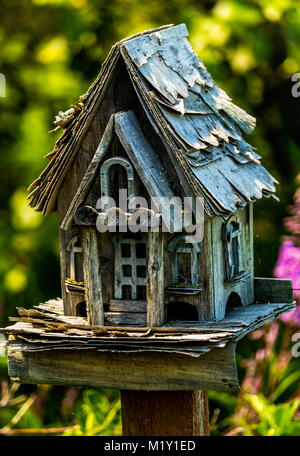 Crfty Bird House Stockfoto