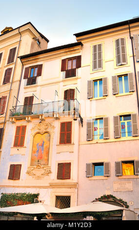 Apartment Gebäude in Piazza della Rotonda, Rom, Italien, mit einem Fresko der Madonna Stockfoto