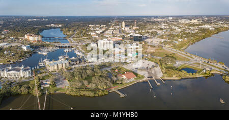 Von Melbourne Florida historische Innenstadt ist am Ufer des Indian River Lagoon Stockfoto