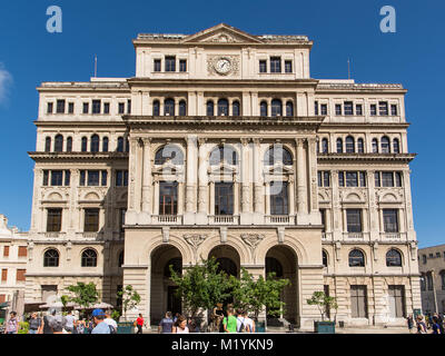 Havanna, Kuba - Dezember 3, 2017: Lonja de Comercio Palace (Börse) in der Altstadt von Havanna Stockfoto