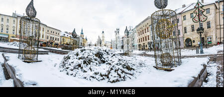 SNP-Platz in Banska Bystrica, Slowakische Republik. Winter Szene. Reiseland. Stockfoto