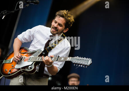 Der norwegische Sänger, Songwriter und Musiker Thomas Dybdahl ein Live Konzert in der norwegischen Musik Festival Bergenfest 2014 führt. Norwegen, 06.11.2014. Stockfoto