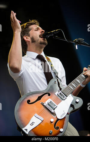 Der norwegische Sänger, Songwriter und Musiker Thomas Dybdahl ein Live Konzert in der norwegischen Musik Festival Bergenfest 2014 führt. Norwegen, 06.11.2014. Stockfoto