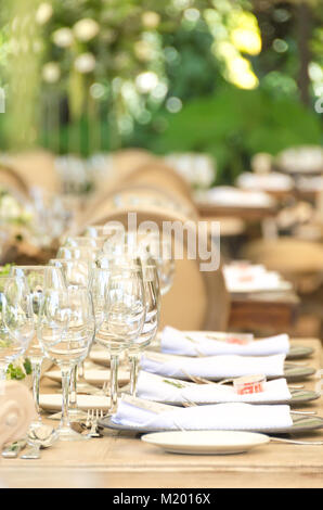 Bankett Tisch für einen Empfang, Party Veranstaltung oder Hochzeitsfeier festlegen Stockfoto