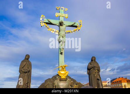 Prag, Tschechische Republik - 31. Dezember 2017: Statuen des Heiligen Kreuzes - Kalvarienberg in Prag Stockfoto