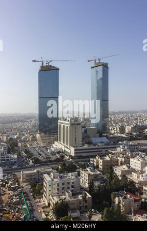 Stadt Amman - Jordan Gate Towers schöne Himmel Winter Stockfoto