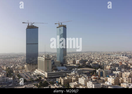 Stadt Amman - Jordan Gate Towers schöne Himmel Winter Stockfoto