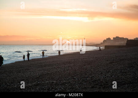 Brighton Beach Sonnenuntergang und i360 Stockfoto