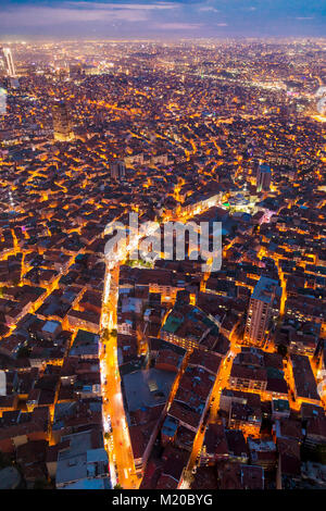 Istanbul Ansicht aus der Luft zeigt uns erstaunliche twilight Szene Stockfoto