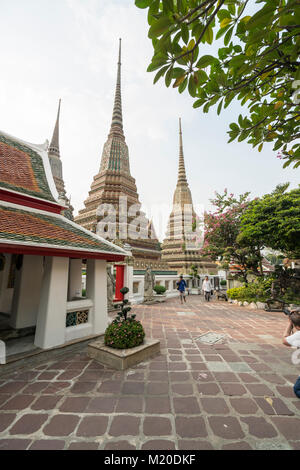 Die externe Dekorationen im Wat Pho Tempel in Bangkok, Thailand Stockfoto