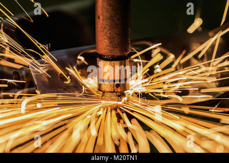 Spot Welding Machine ist Schweißen Mutter automotive Teil Stockfoto