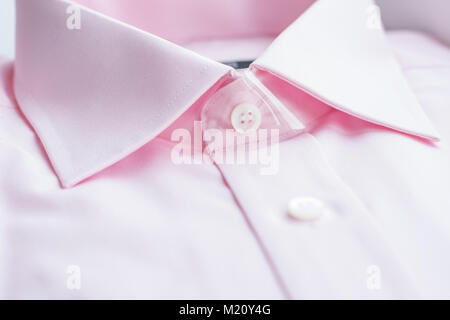 Nahaufnahme eines generischen Pink Business Hemd. Close Up. Stockfoto