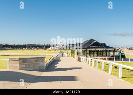 Old Course und der alten Pavillon, St Andrews, Schottland, UK Stockfoto