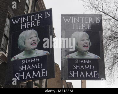 London, Großbritannien. 3. Februar, 2018. Hunderte sorgen NHS Protest in London, UK Credit: NASTJA M/Alamy leben Nachrichten Stockfoto