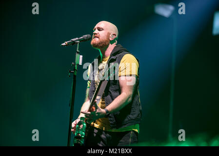 Manchester, Großbritannien. 2. Februar 2018. Lead Sänger und Keyboarder Danny O'Donoghue, Lead Gitarrist Mark Sheehan und Drummer Glen macht der das Skript in der Manchester Arena 03/02/2018 durchführen Stockfoto