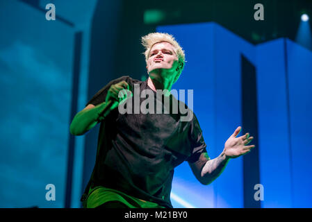 Manchester, Großbritannien. 2. Februar 2018. Lead Sänger und Keyboarder Danny O'Donoghue, Lead Gitarrist Mark Sheehan und Drummer Glen macht der das Skript in der Manchester Arena 03/02/2018 durchführen Stockfoto