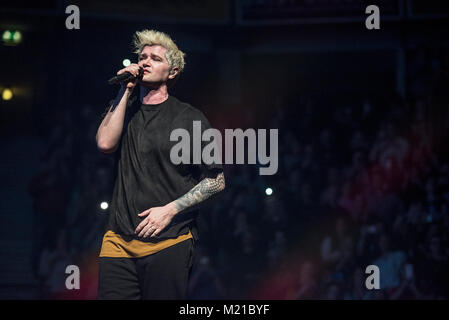 Manchester, Großbritannien. 2. Februar 2018. Lead Sänger und Keyboarder Danny O'Donoghue, Lead Gitarrist Mark Sheehan und Drummer Glen macht der das Skript in der Manchester Arena 03/02/2018 durchführen Stockfoto