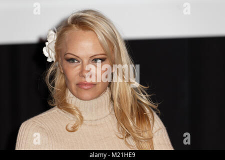 Paris, Frankreich, 3. Feb 2018. Pamela Anderson nimmt an den 25 Paris Manga & Sci-Fi Show am 3. Februar 2018 in Paris, Frankreich. Quelle: Bernard Menigault/Alamy leben Nachrichten Stockfoto