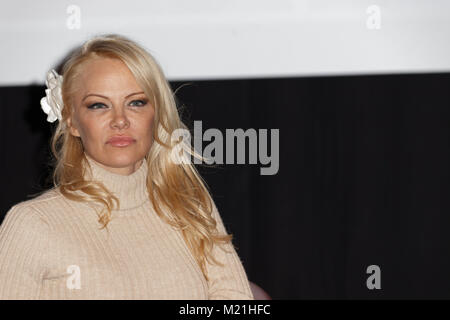 Paris, Frankreich, 3. Feb 2018. Pamela Anderson nimmt an den 25 Paris Manga & Sci-Fi Show am 3. Februar 2018 in Paris, Frankreich. Quelle: Bernard Menigault/Alamy leben Nachrichten Stockfoto