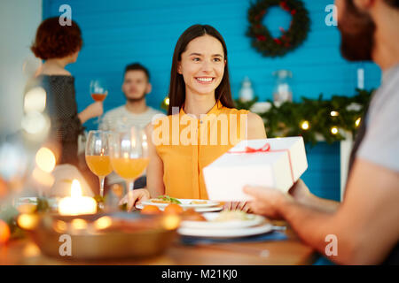 Glückliche Freundin Stockfoto