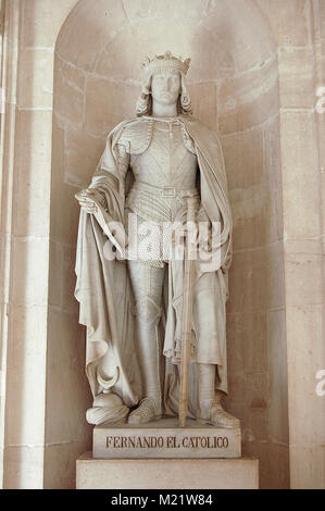 Statue von Ferdinand der Katholische (Fernando El Catolico) an Der Königspalast (Palacio Real) - Madrid, Spanien Stockfoto