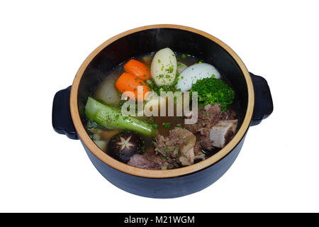 Pot au Feu auf weißem Hintergrund Stockfoto