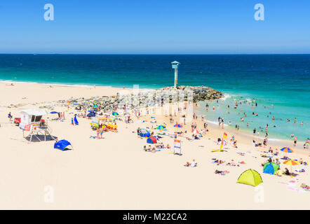 Die beliebten Surf Life Saver Stadt patrouillierten Strand, Stadtzentrum, Strand, Perth, Western Australia Stockfoto