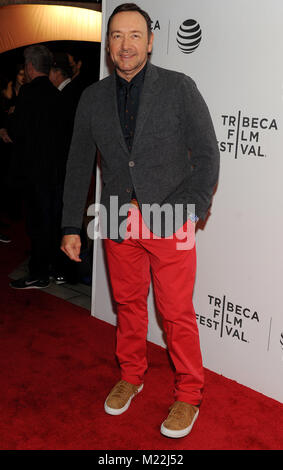 NEW YORK, NY - 18. April: Kevin Spacey besucht 'Elvis & Nixon" Premiere - 2016 Tribeca Film Festival bei John zuccotti Theater am BMCC Tribeca Performing Arts Center am 18. April 2016 in New York City. Personen: Kevin Spacey Stockfoto