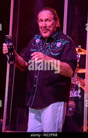 FORT LAUDERDALE, FL - 11. März: Doug Grau Der Marshall Tucker Band führt auf dem Pompano Beach Amphitheater am 11. März 2016 in Fort Lauderdale, Florida Personen: Doug Grau Stockfoto