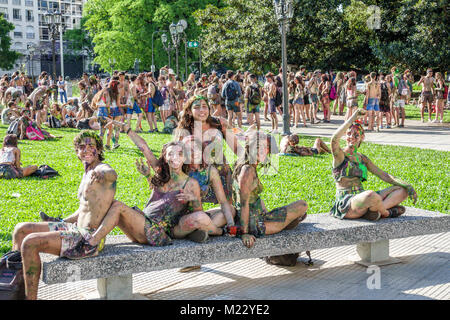 Buenos Aires Argentinien,Plaza Lavalle,Park,Teenageralter Teenager Teenager Mädchen Mädchen,weibliche Kinder Kinder Kinder,junge Jungen,männlich,Studenten freen Stockfoto