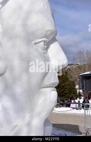 Breckenridge, Colorado, USA: Jan 28, 2018: "indful' Schnee Skulptur Meisterschaft Stockfoto