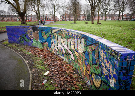 Moss Side Community Park (aka Broadfield Park) Jessie James RIP Graffiti Stockfoto
