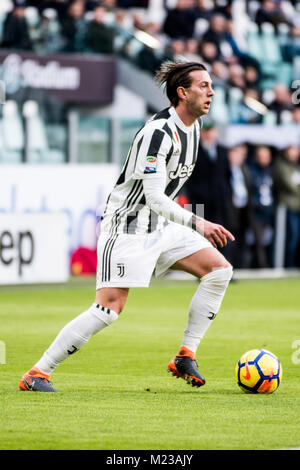 Turin, Italien. Feb., 2018 04.08. Während der Seria A Fußballspiel. FC Juventus vs Sassuolo. Juventus Turin gewann 4-0 in Turin, Allianz Stadion, Italien vom 4. Februar 2018. Credit: Alberto Gandolfo/Pacific Press/Alamy leben Nachrichten Stockfoto