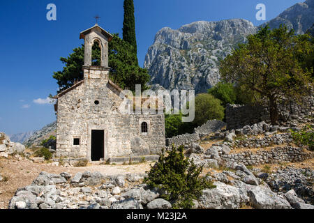 Mittelalterliche Kirche in der Küstenstadt Kotor, Montenegro Stockfoto