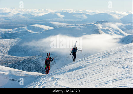 Zurück Langläufer Gipfel Nevis Range ScotlandS Credit: Kenny Ferguson/Alamy leben Nachrichten Stockfoto