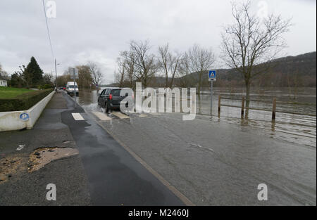 Vernon, Frankreich - 4. Februar 2018: Fluss Seine überschwemmungen Strassen in Vernon, Frankreich, 2018 Quelle: RichFearon/Alamy leben Nachrichten Stockfoto