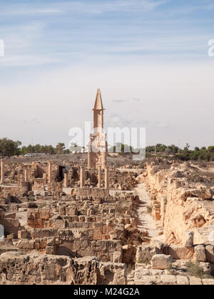 Römische Ruinen von Sabratha Mausoleum von Bes und Wohnquartier Stockfoto