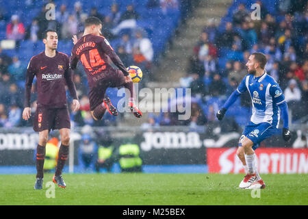 Barcelona, Spanien. 04 Feb, 2018. FC Barcelona Mittelfeldspieler Philippe Coutinho (14) Während des Spiels zwischen RCD Espanyol und FC Barcelona, für die Runde 22 der Liga Santander, an RCDE Stadion am 4. Februar 2018 in Barcelona, Spanien gespielt. Credit: Gtres Información más Comuniación auf Linie, S.L./Alamy leben Nachrichten Stockfoto