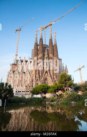 Barcelona, Spanien - 26 August, 2014: La Sagrada Familia, Kathedrale, entworfen von Antoni Gaudi, das sich bauen seit 1882 und ist immer noch unter Konstruktion Stockfoto