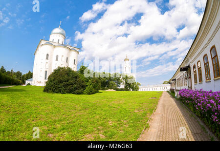 St. George (yuriev) Orthodoxen Männlich Kloster in Weliki Nowgorod, Russland Stockfoto