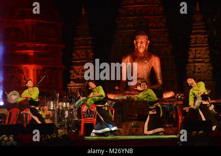 Tibitan Künstler während Buddha Festival, 03. Februar 2018 in Bodhgaya, Bihar, Indien durchgeführt Stockfoto