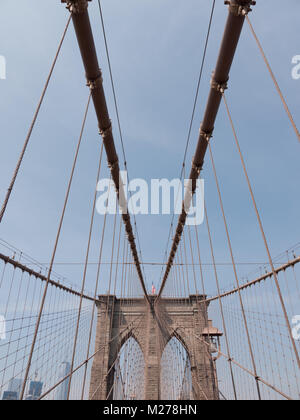 Strukturelle Einzelheiten über die Brooklyn Bridge, New York. Stockfoto