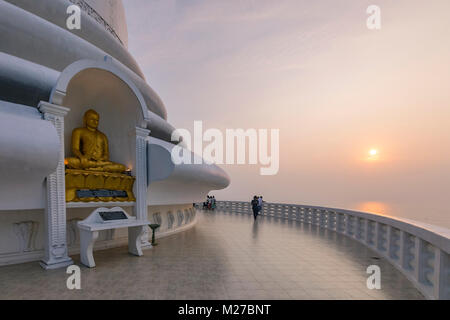 Japanische Frieden Pagode, Unawatuna, Galle, Sri Lanka, Asien Stockfoto