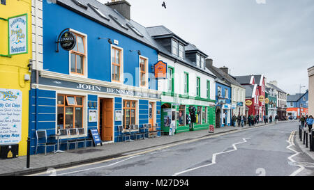 Bunte Straße, Sneem, Halbinsel Dingle, Irland Stockfoto