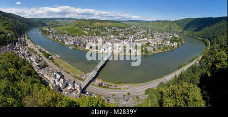 Panoramablick auf Traben-Trarbach, Mosel, Rheinland-Pfalz, Deutschland, Europa Stockfoto