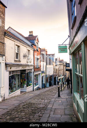 Unabhängige Einzelhandelsgeschäfte auf Catherine Hill, Frome, Somerset, England Stockfoto