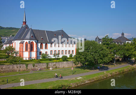 Cusanusstift, St. Nikolaus-Hospital, Pflegeheim, Altenheim, Bernkastel-Kues, Mosel, Rheinland-Pfalz, Deutschland, Europa Stockfoto